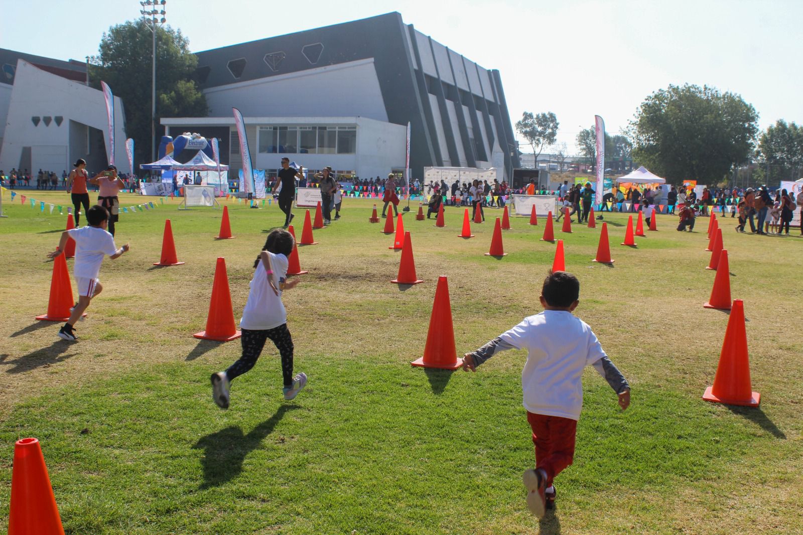 Con carrera infantil, gobierno de Puebla fortalece el tejido social