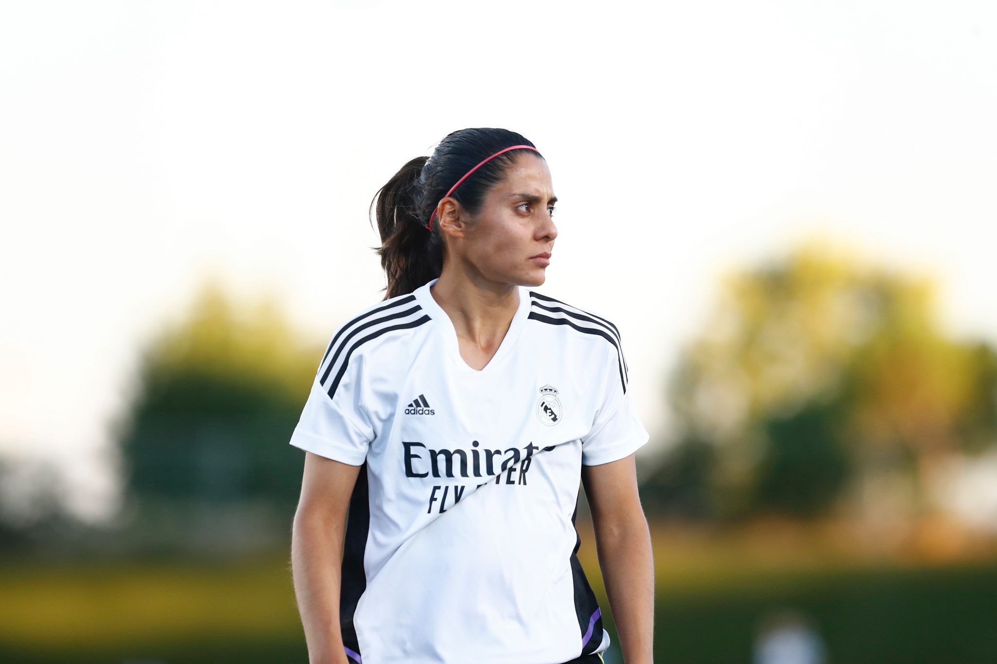 Real Madrid otorga reconocimiento a mexicana Kenti Robles