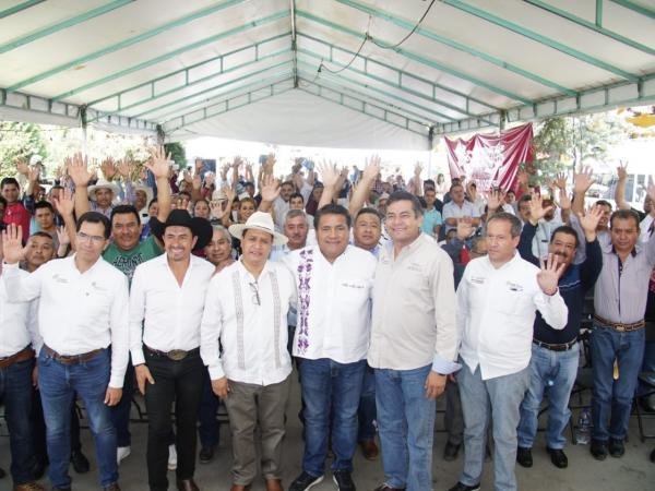 Promueve gobierno estatal dignificación del transporte público en la Sierra Nororiental