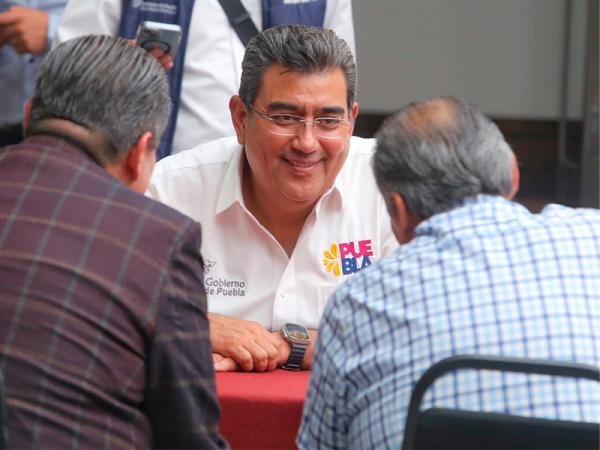 Encabeza Sergio Salomón “Martes Ciudadano” en Casa Aguayo