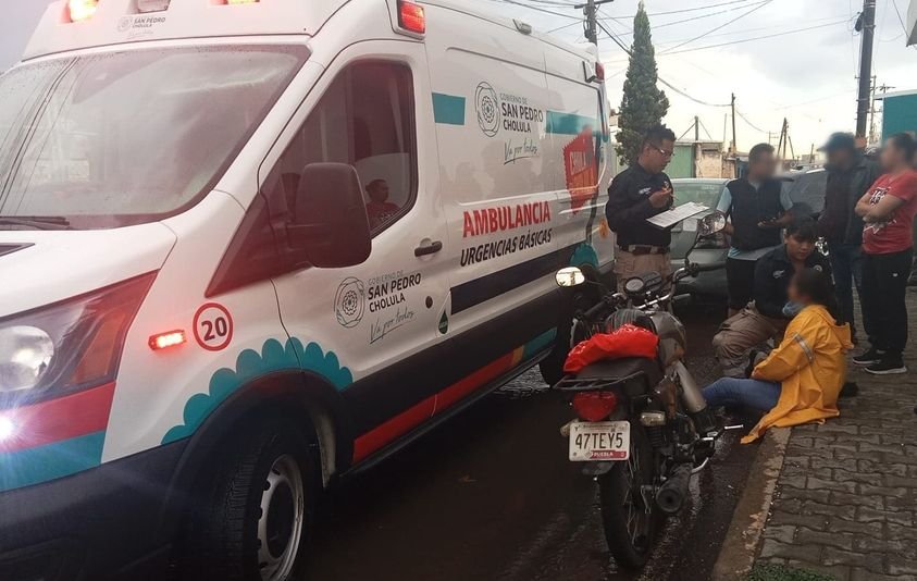 Paramédicos brindan atención prehospitalaria