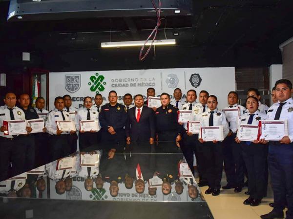 Concluye Policía Auxiliar capacitación en Seguridad Bancaria y Traslado de Valores