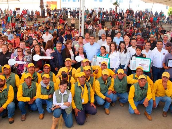 Dispondrá gobierno estatal de helicópteros para combate de incendios forestales: Sergio Salomón