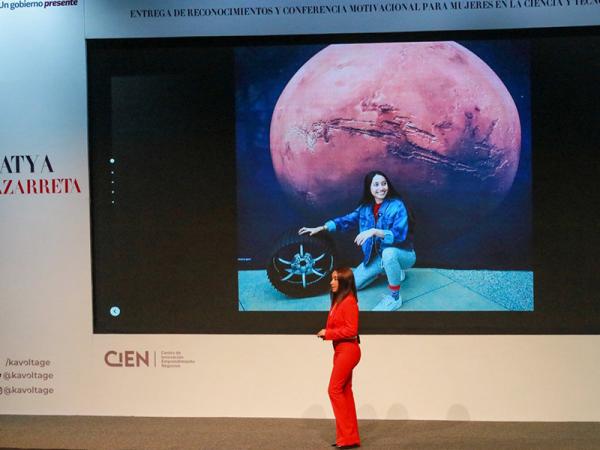 Cierra curso de verano de habilidades STEM de Economía con primera astronauta mexicana