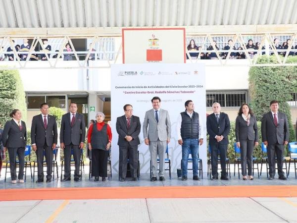 Impulsa Sergio Salomón mejora de la educación en Puebla: Javier Aquino