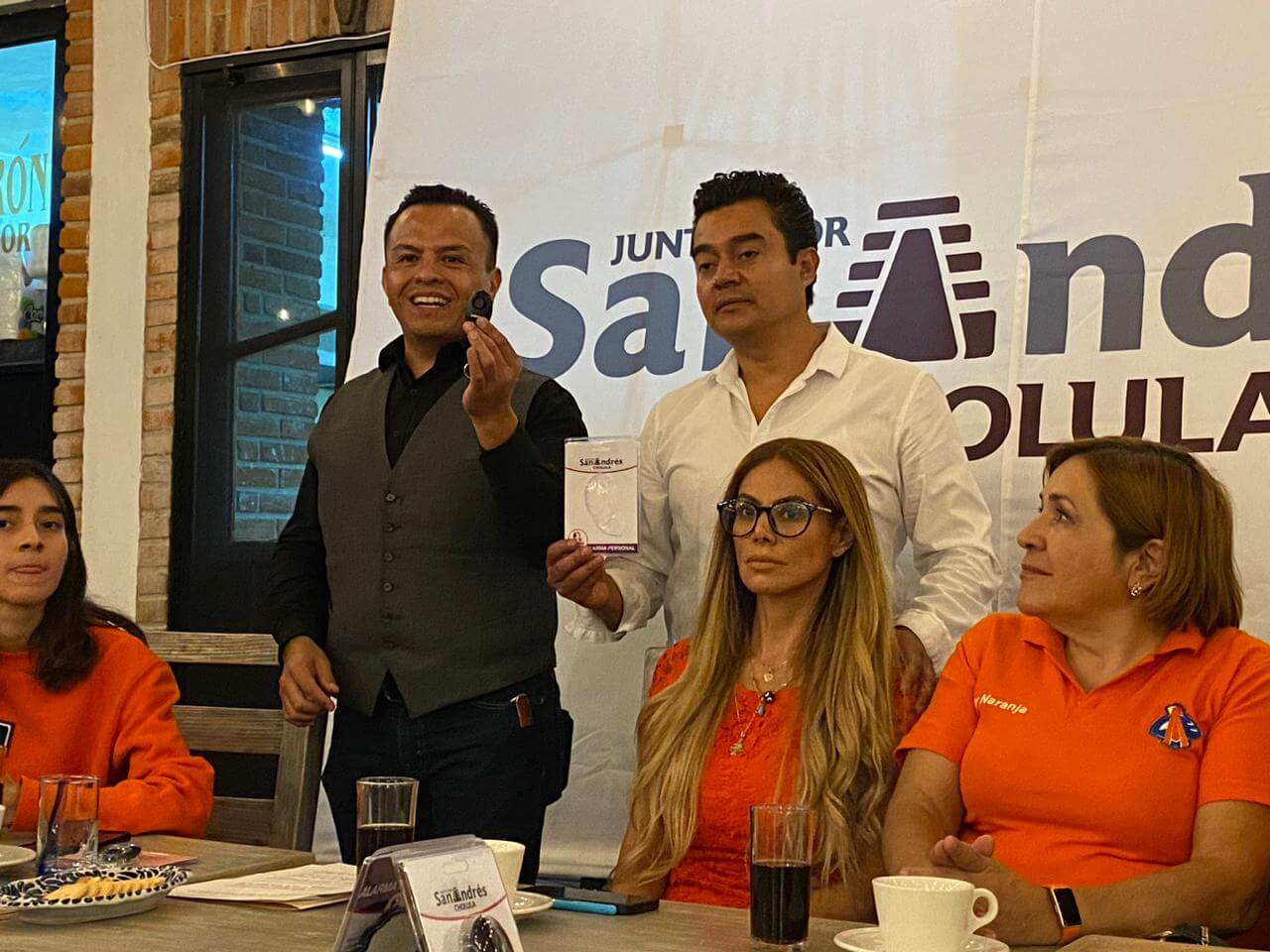 Presenta la asociación Juntos por San Andrés Cholula el programa «Mujer Segura»