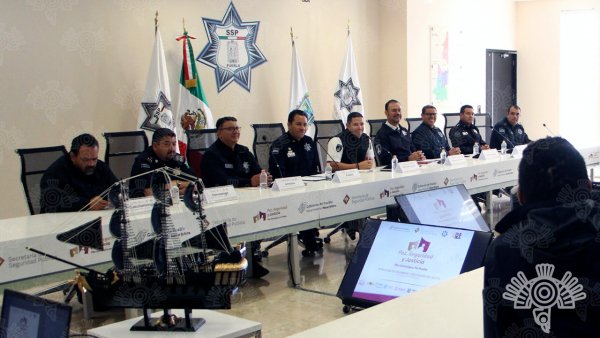 Gobierno de Sergio Salomón mantiene fortalecimiento de las y los policías municipal