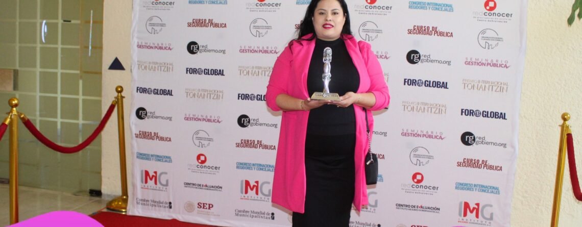 Presidenta de Sistema Municipal DIF Amozoc, Zury de la Rosa Ruiz recibió el “Premio Internacional Tonantzin 2023”