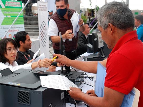 Con Jornada de Atención, gobierno estatal acerca trámites y servicios de calidad