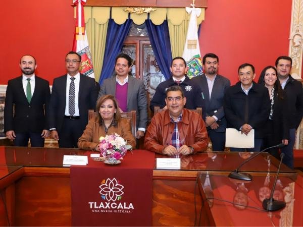Sostiene Sergio Salomón reunión de trabajo con Lorena Cuéllar Cisneros, gobernadora de Tlaxcala