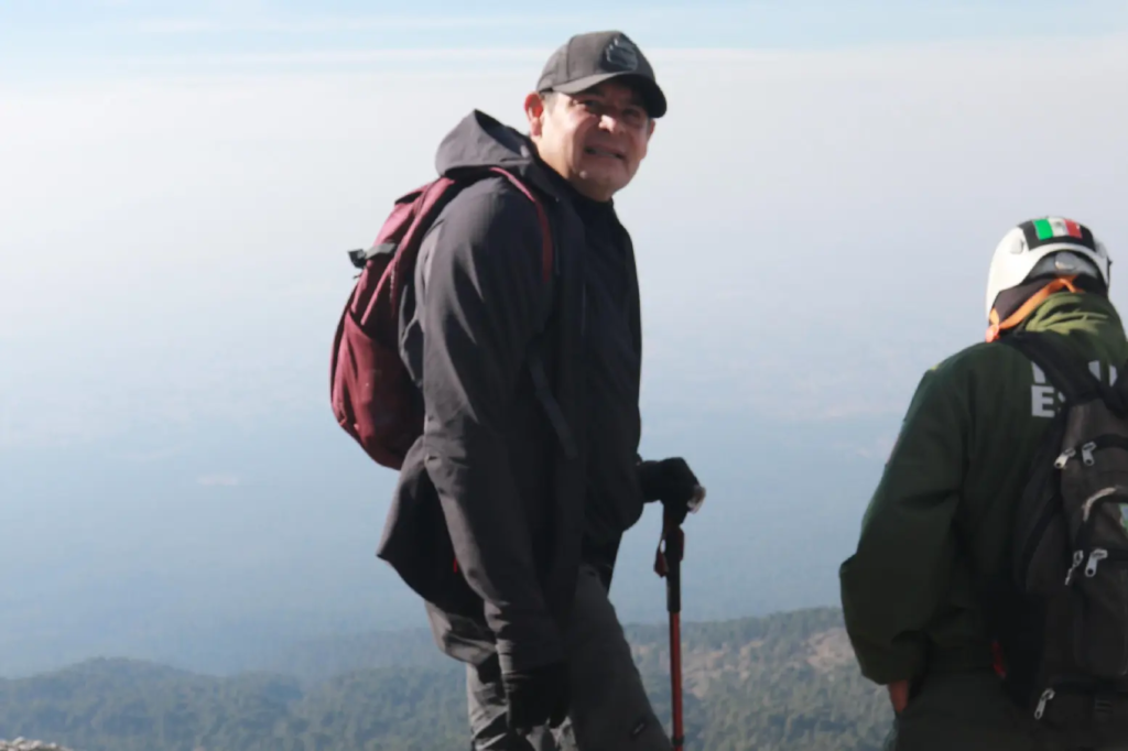 Armenta llega a la cima, cumple primer reto 2024