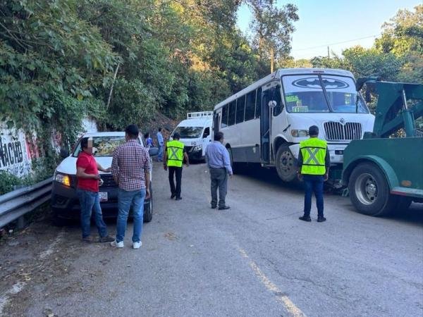Mediante operativos, SMT refuerza legalidad en el transporte público