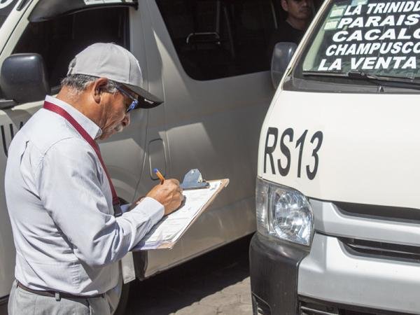 Con inspección vehicular, gobierno estatal impulsa transporte público de calidad