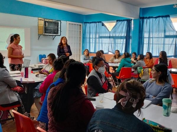 Capacita SEP a más de 5 mil docentes de preescolar en desarrollo de proyectos