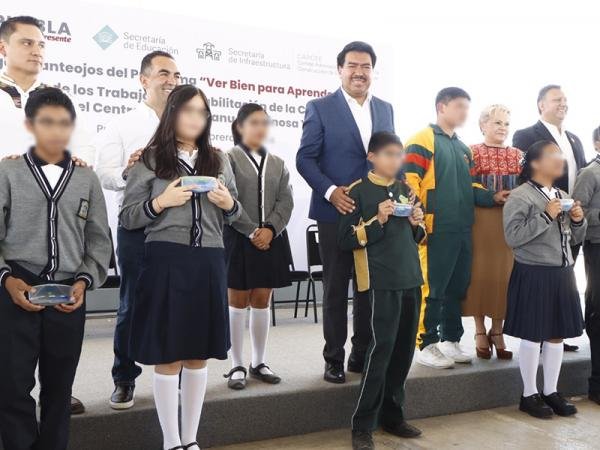 Invierte gobierno estatal en infraestructura deportiva y atención optométrica