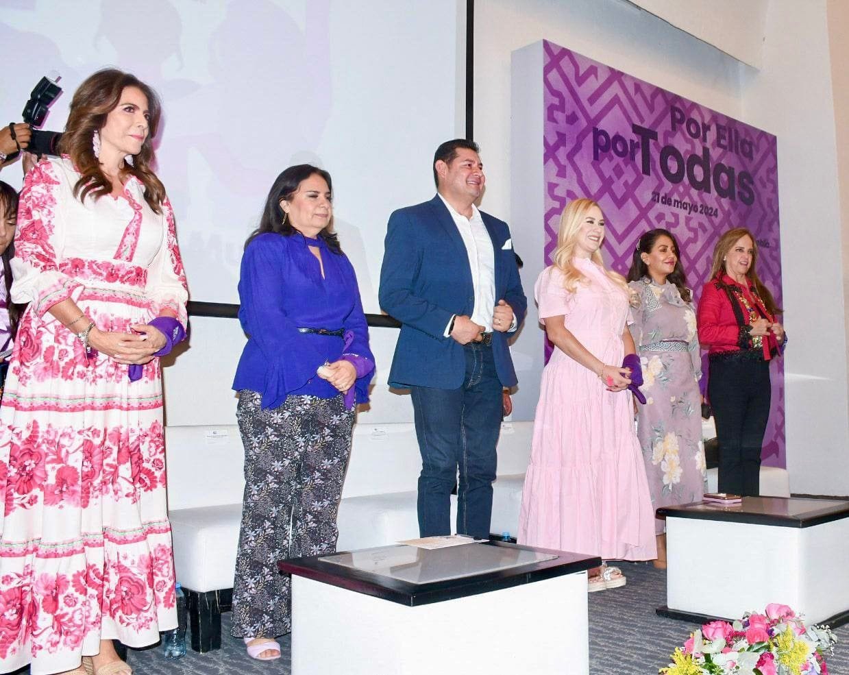 Alejandro Armenta apuesta al desarrollo económico de las mujeres poblanas