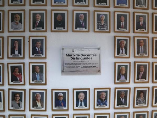 Reconocimiento del estado a docentes por su compromiso y años de servicio: SEP