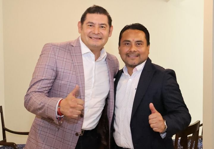Armenta se reúne con Alejandro Barroso, presidente electo del municipio de Tehuacán