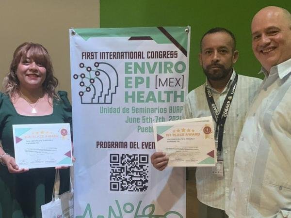 Destaca COBAEP en “Concurso de Carteles Científicos”