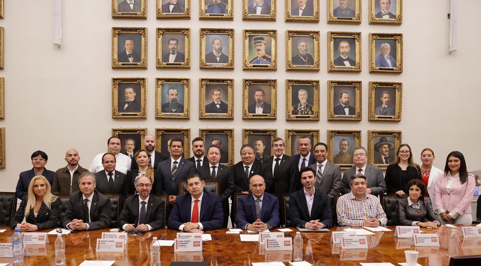 Alejandro Armenta de la mano con las MIPyMES para el impulso de la economía familiar