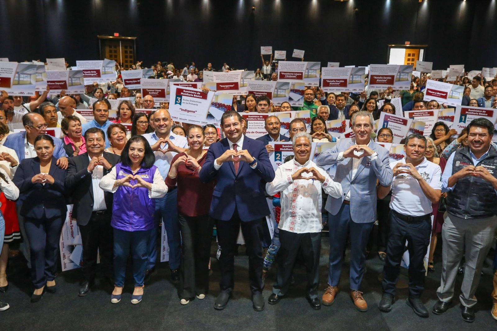Con aplicación eficiente de recursos, en Puebla se fortalece infraestructura educativa: Armenta