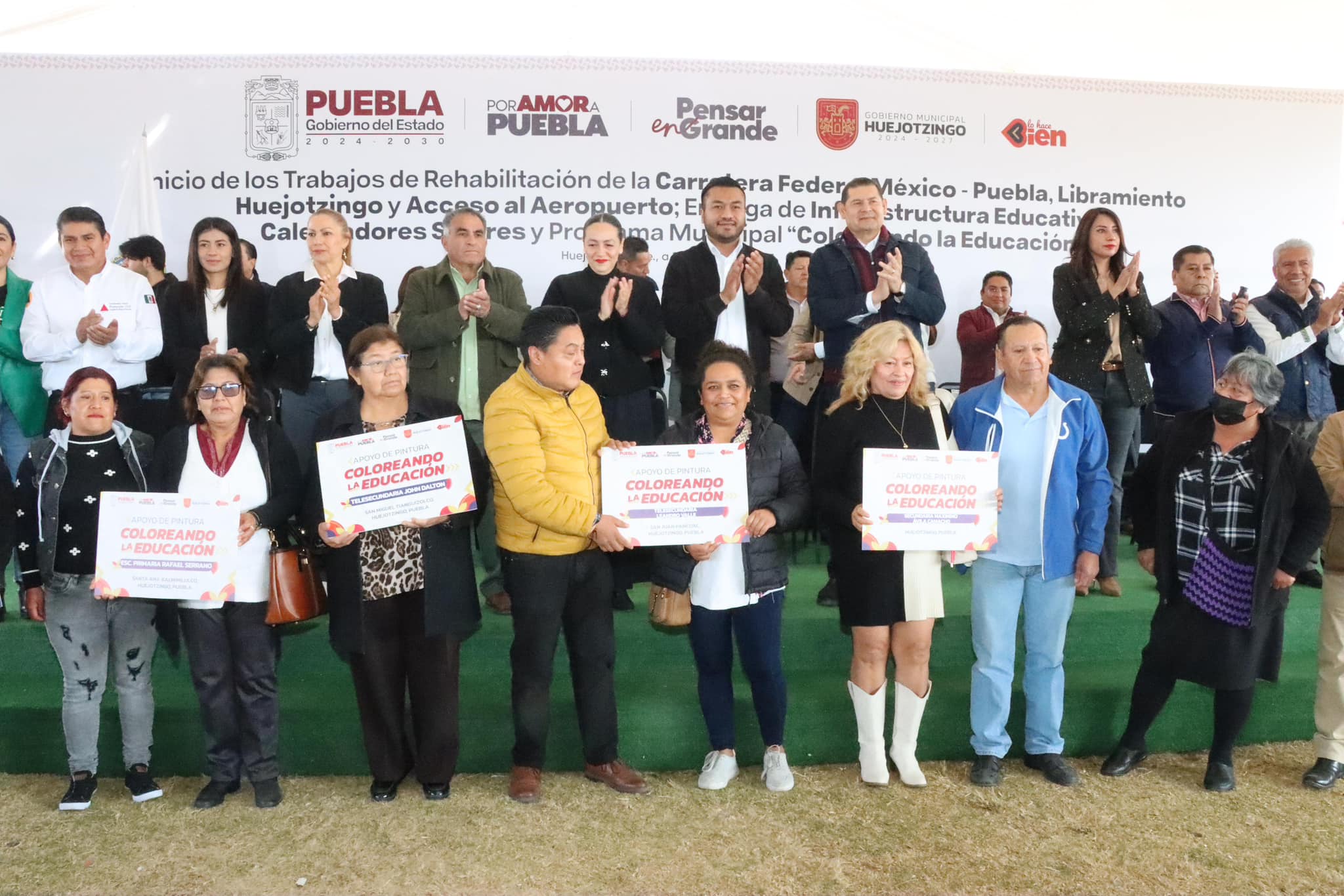 Entrega de Calentadores Solares.