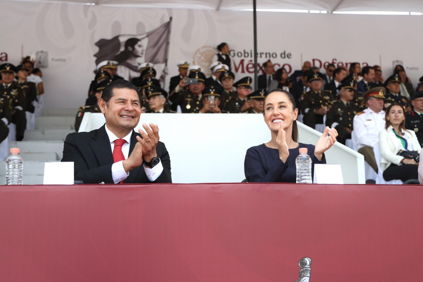 Agradecemos a nuestra presidenta, la Dra. Claudia Sheinbaum Pardo, 🇲🇽 por encabezar la Ceremonia y el Desfile Conmemorativo de la Batalla del #5DeMayo en Puebla.