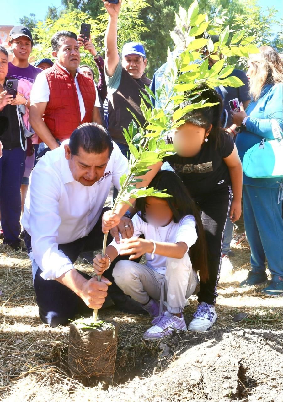 Las faenas nos recuerdan que somos ciudadanos al servicio de Puebla: Armenta