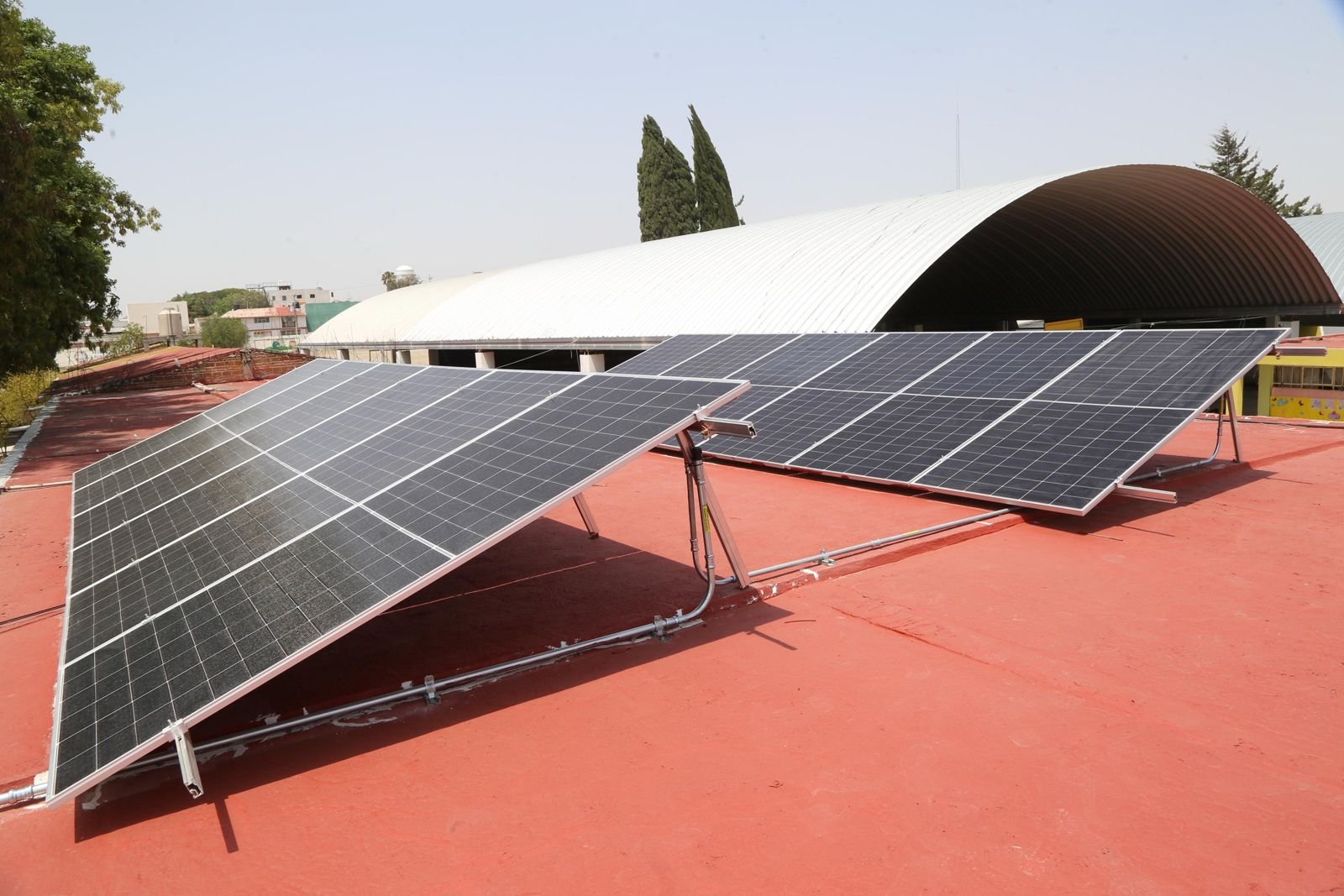 Palabra cumplida: Se instala la primera Escuela Solar 2025
