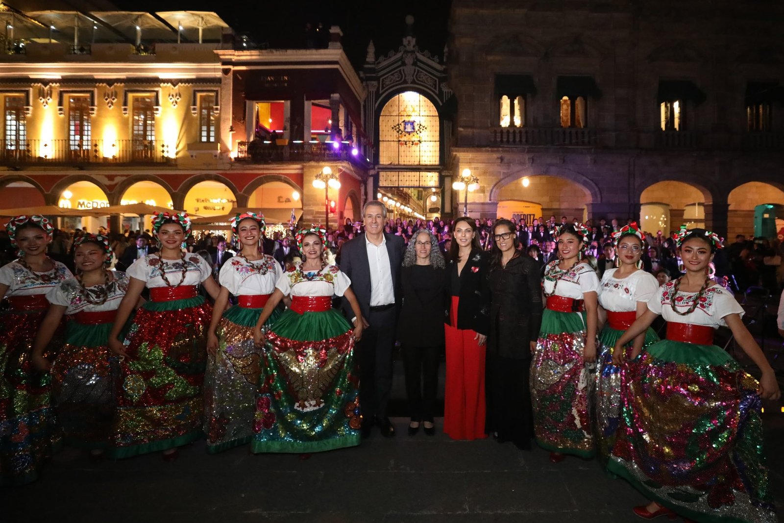 Un gran y emotivo concierto que vivimos en el corazón del zócalo.