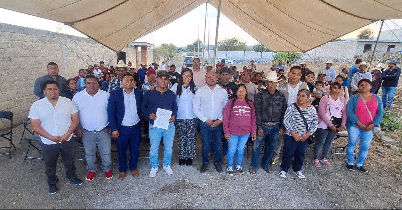 #AriadnaAyala presidenta de Atlixco, realiza inauguración de ampliación de red eléctrica.