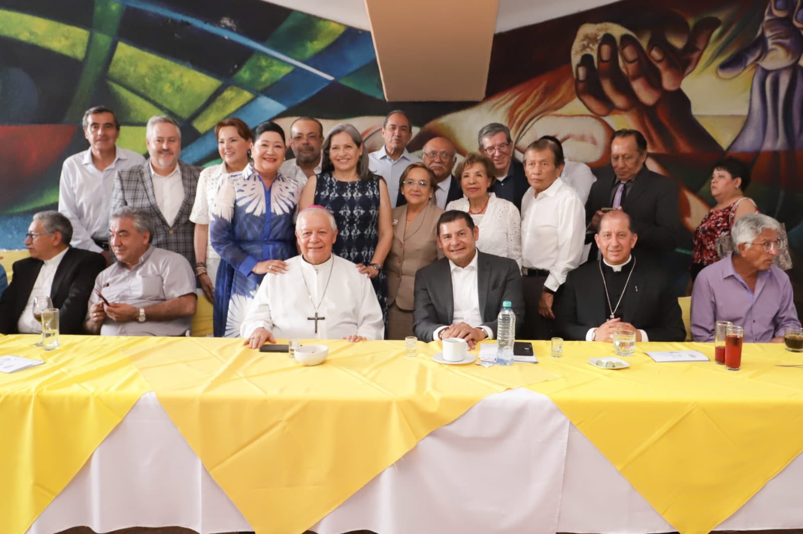 Con mucho entusiasmo asistí a la celebración del cumpleaños de Monseñor Víctor Sánchez Espinosa, Arzobispo de la Arquidiócesis de Puebla