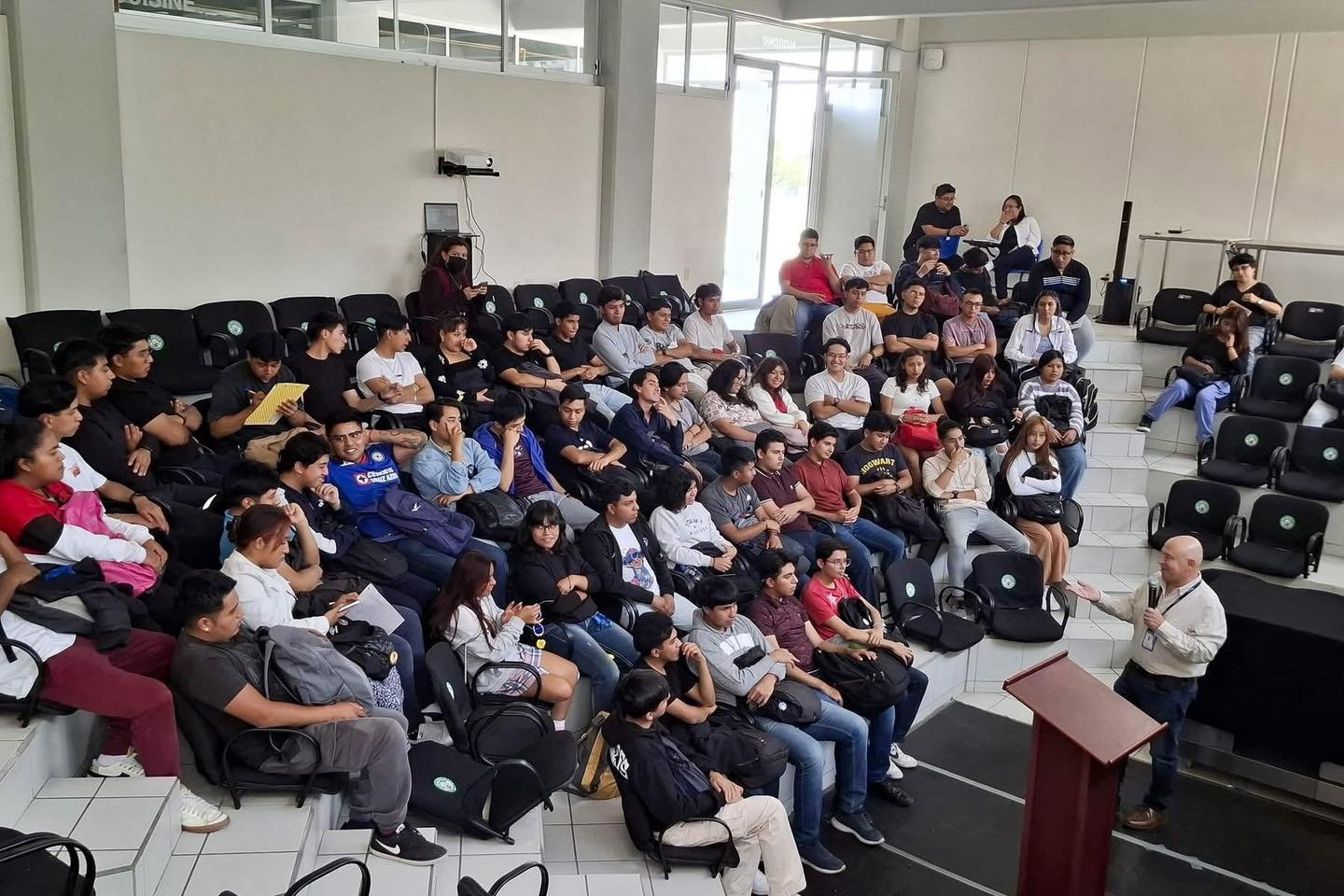 En colaboración con la Comisión de Derechos Humanos del Estado de Puebla y el Instituto de la Juventud del Municipio de Puebla