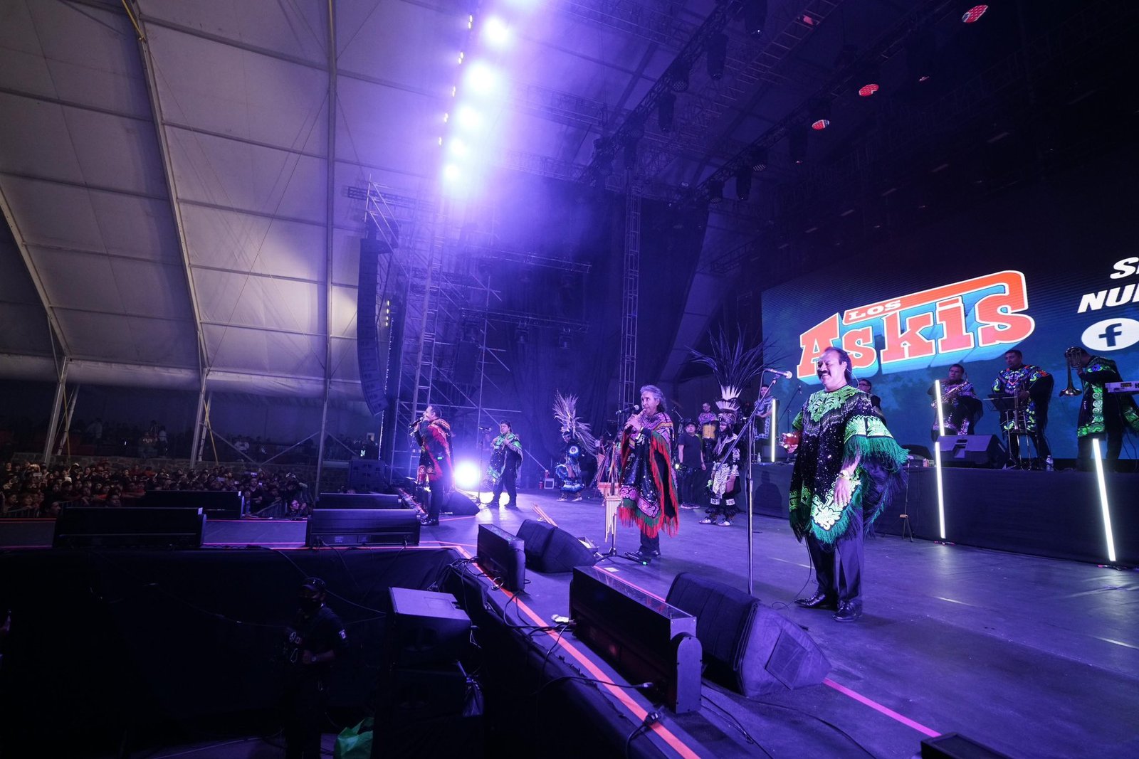 ¡La energía y el ritmo se apoderaron del Teatro del Pueblo!